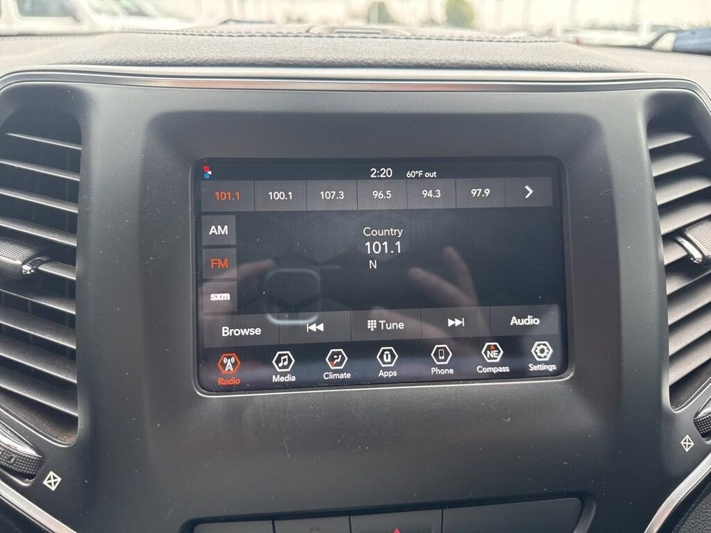 used 2019 Jeep Cherokee car, priced at $14,972