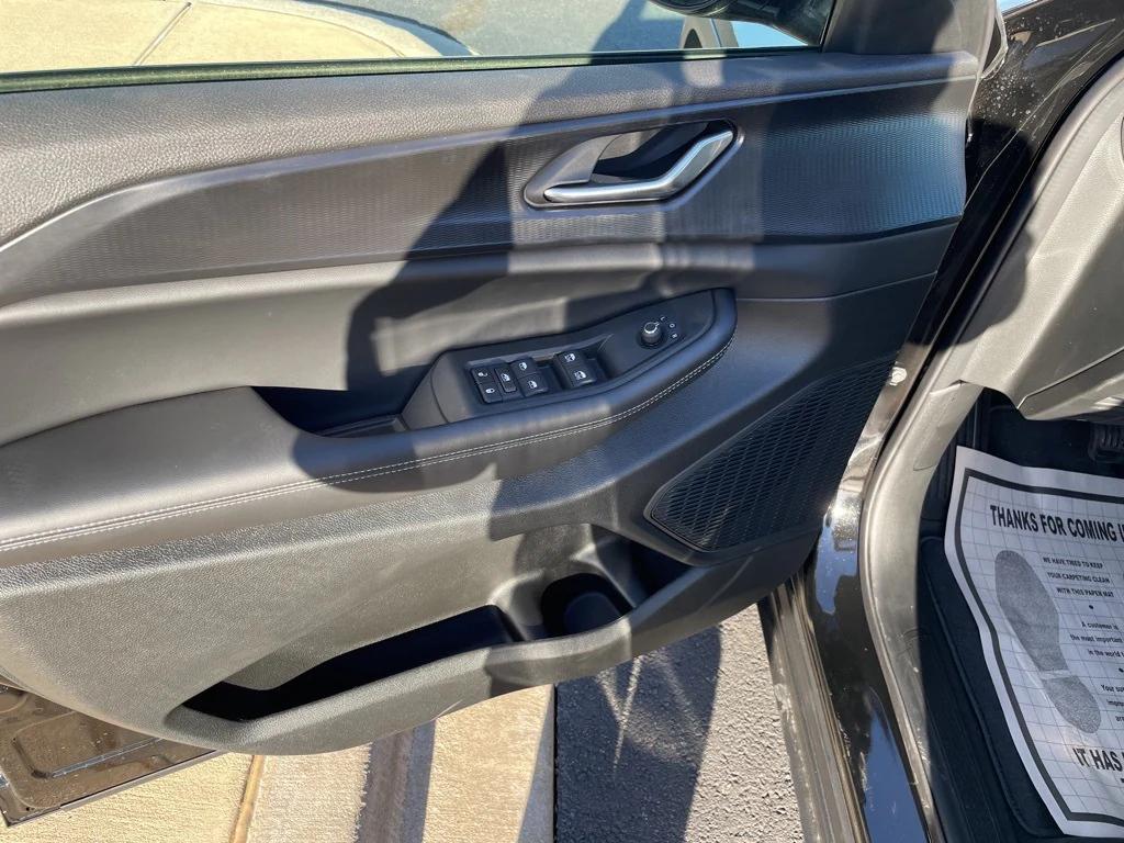 new 2025 Jeep Grand Cherokee car, priced at $45,379