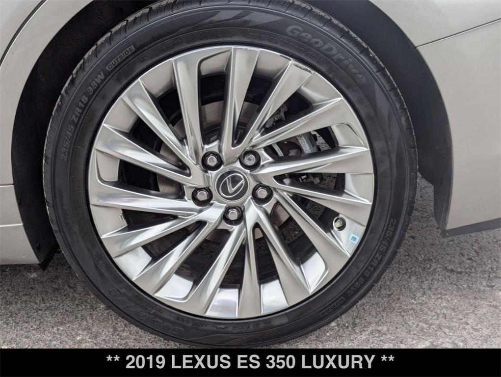 used 2019 Lexus ES 350 car, priced at $34,306