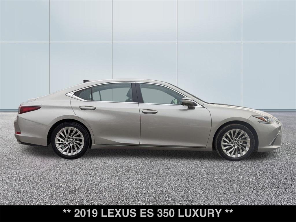 used 2019 Lexus ES 350 car, priced at $34,306