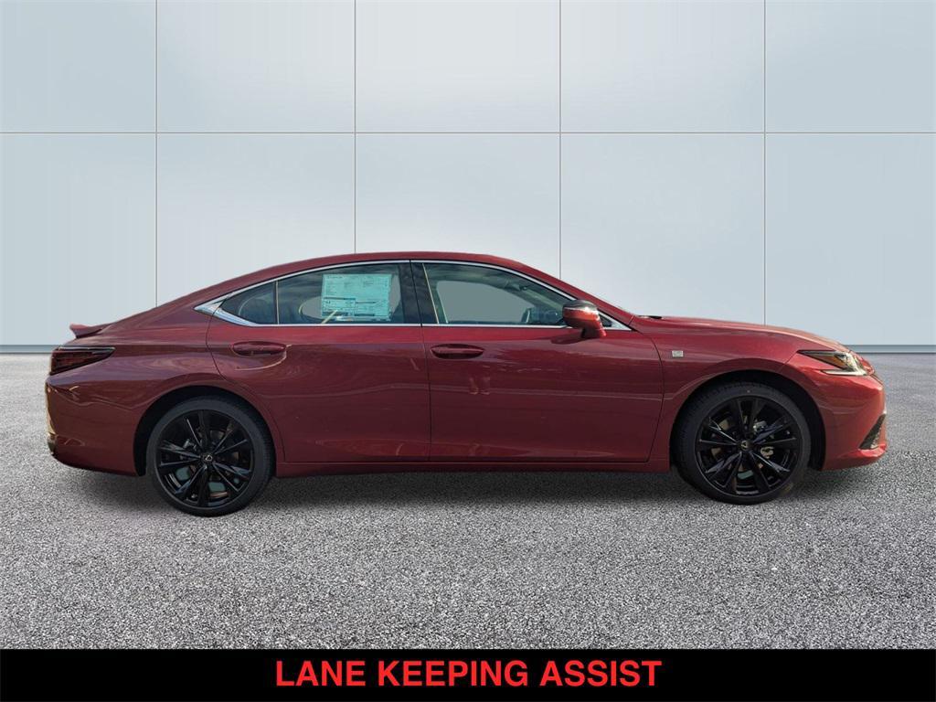 new 2025 Lexus ES 300h car, priced at $52,425