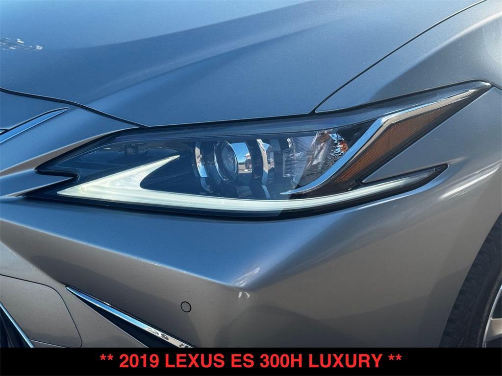 used 2019 Lexus ES 300h car, priced at $26,500