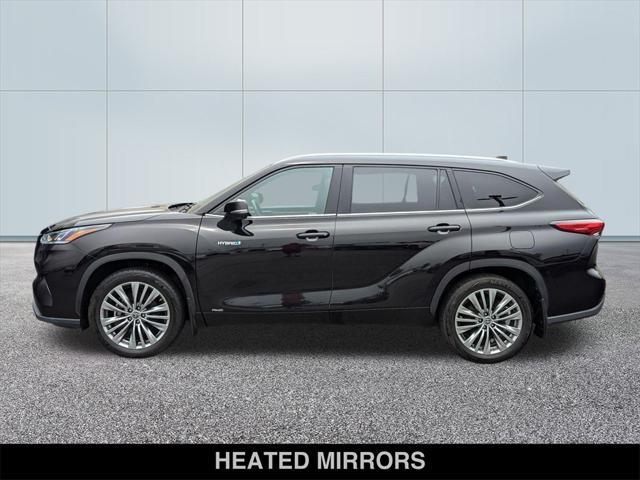 used 2021 Toyota Highlander Hybrid car, priced at $39,500
