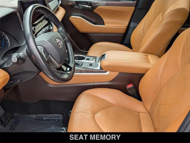 used 2021 Toyota Highlander Hybrid car, priced at $39,500