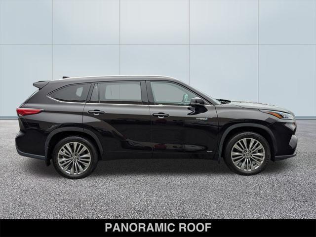 used 2021 Toyota Highlander Hybrid car, priced at $39,500