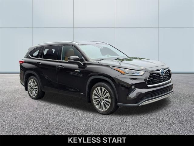 used 2021 Toyota Highlander Hybrid car, priced at $39,500
