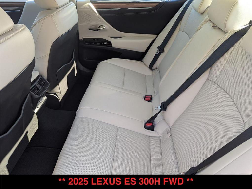 new 2025 Lexus ES 300h car, priced at $51,144