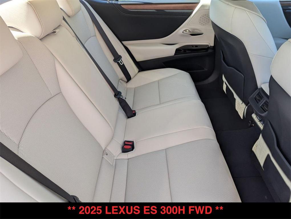 new 2025 Lexus ES 300h car, priced at $51,144