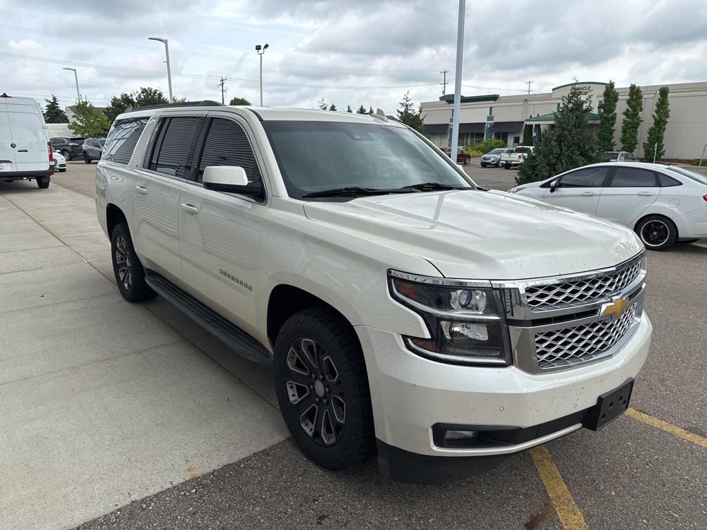 used 2015 Chevrolet Suburban car, priced at $14,000