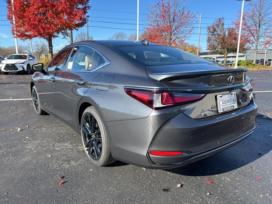 new 2025 Lexus ES 300h car, priced at $53,119