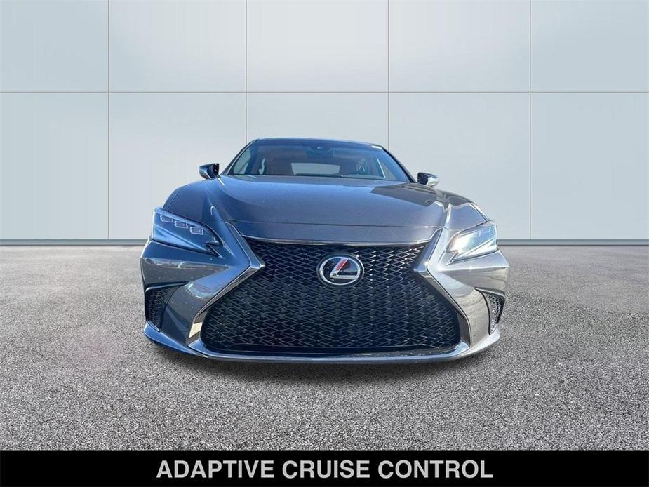 new 2025 Lexus ES 300h car, priced at $53,119