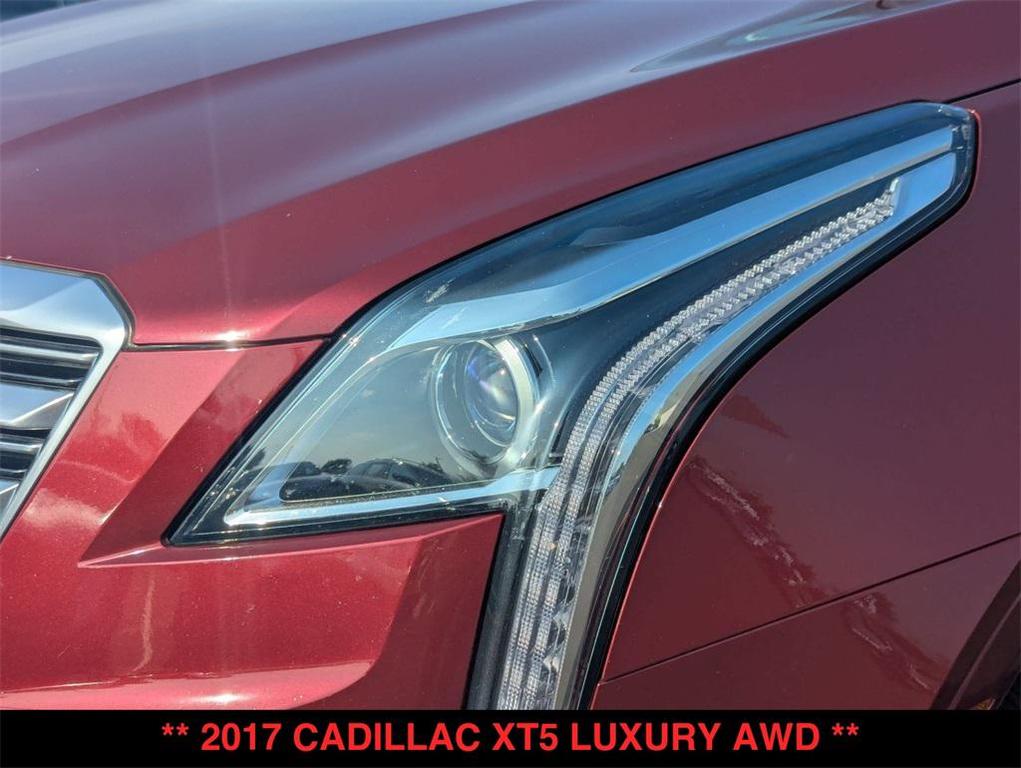 used 2017 Cadillac XT5 car, priced at $14,000