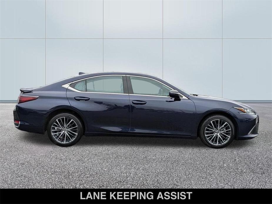 used 2022 Lexus ES 250 car, priced at $33,005