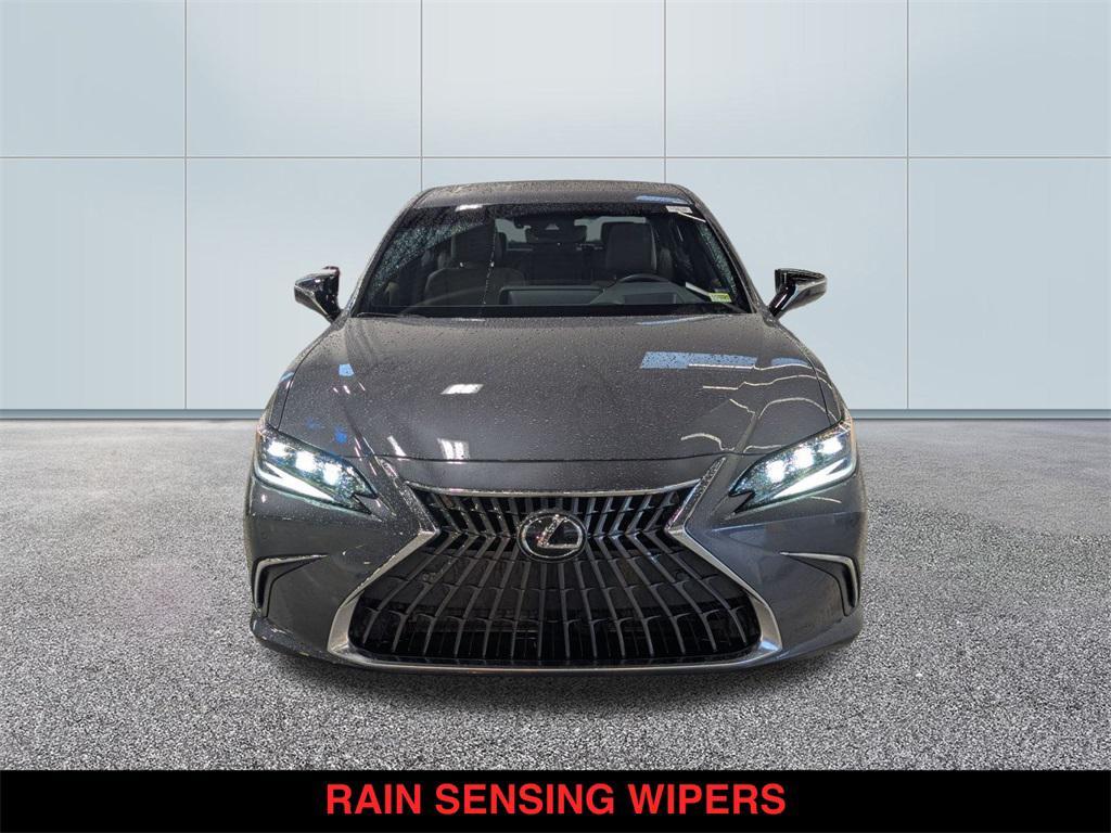 used 2023 Lexus ES 300h car, priced at $38,500