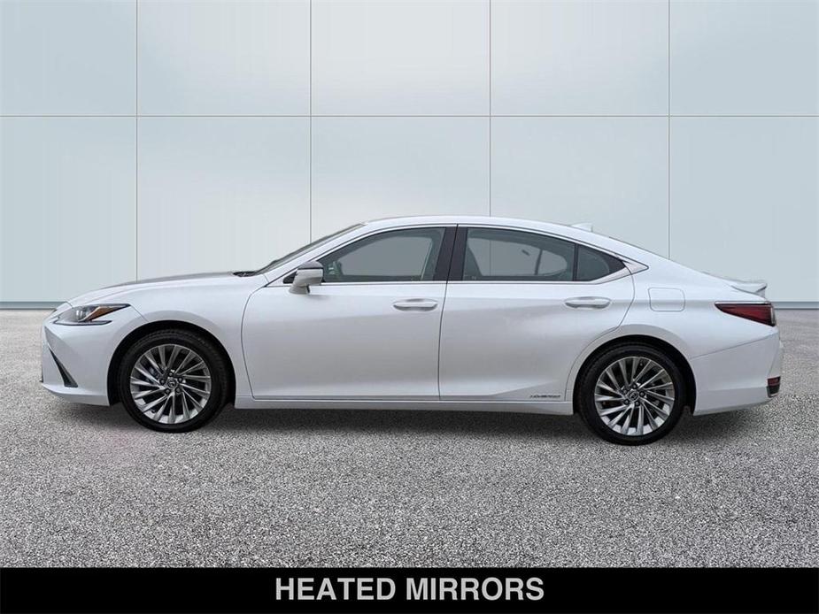 used 2022 Lexus ES 300h car, priced at $42,110