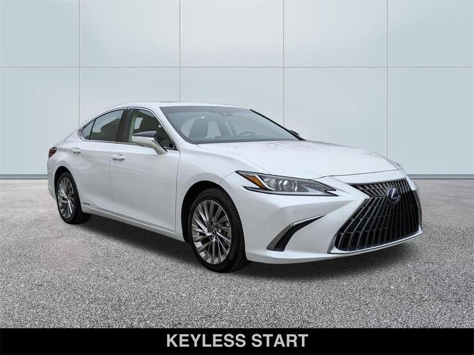 used 2022 Lexus ES 300h car, priced at $42,110