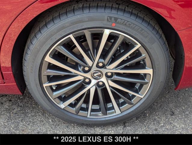 new 2025 Lexus ES 300h car, priced at $50,680