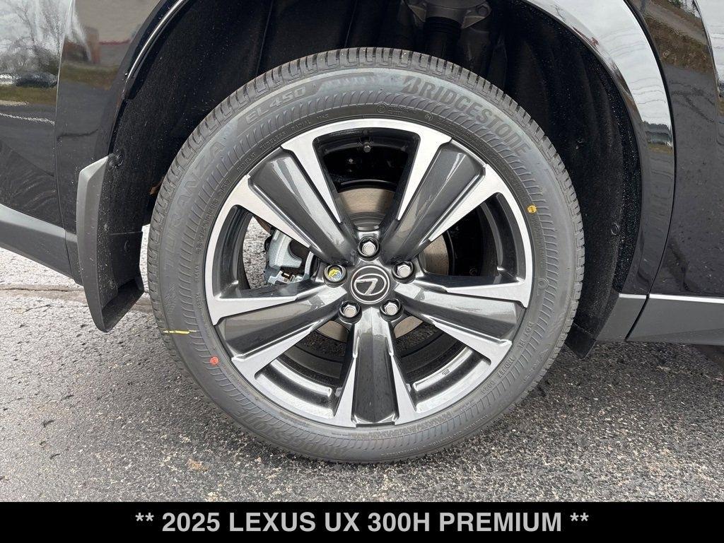 new 2025 Lexus UX 300h car, priced at $45,569