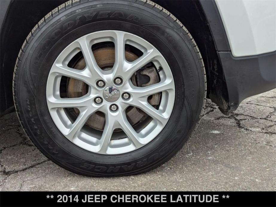 used 2014 Jeep Cherokee car, priced at $9,149