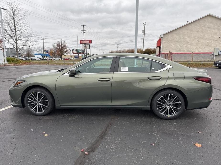 new 2025 Lexus ES 350 car, priced at $49,619