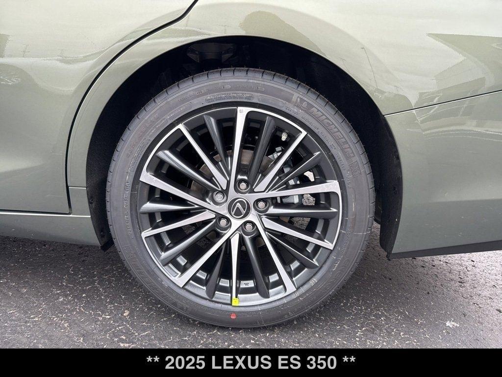 new 2025 Lexus ES 350 car, priced at $49,619