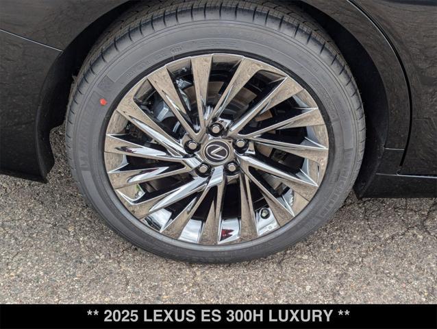 new 2025 Lexus ES 300h car, priced at $53,440