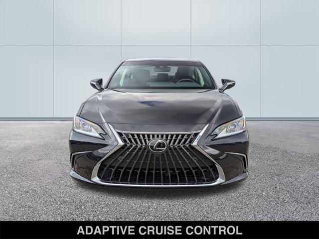 new 2025 Lexus ES 300h car, priced at $53,440