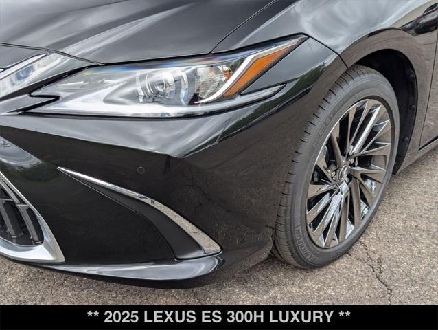 new 2025 Lexus ES 300h car, priced at $53,440