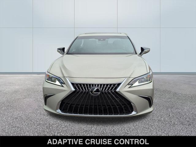 new 2025 Lexus ES 300h car, priced at $53,415