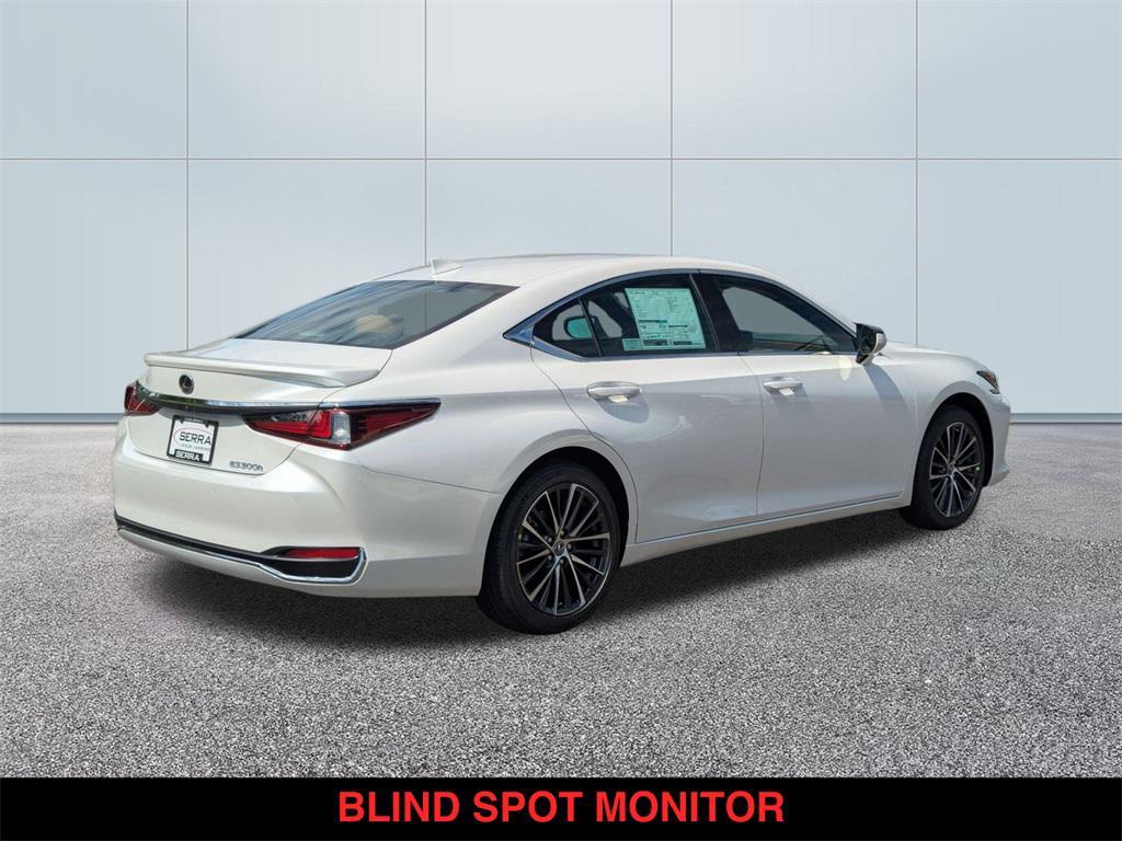 new 2025 Lexus ES 300h car, priced at $51,739