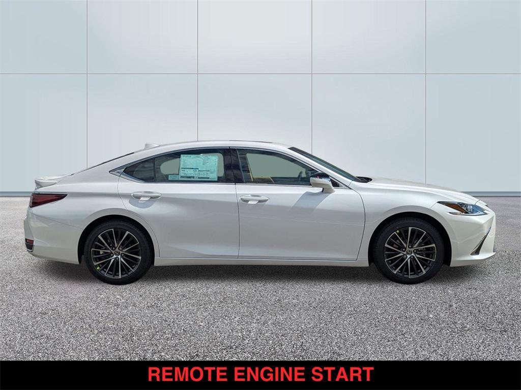 new 2025 Lexus ES 300h car, priced at $51,739