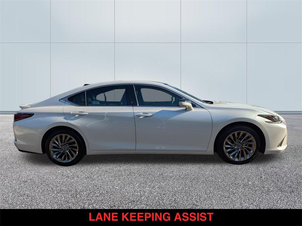 used 2025 Lexus ES 350 car, priced at $47,000