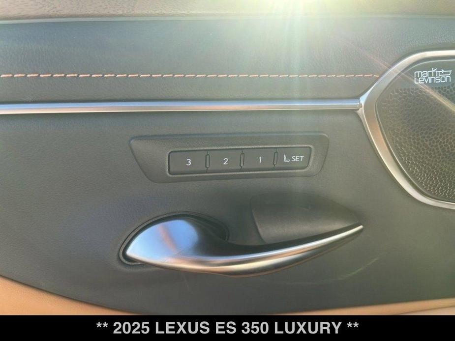 new 2025 Lexus ES 350 car, priced at $55,134