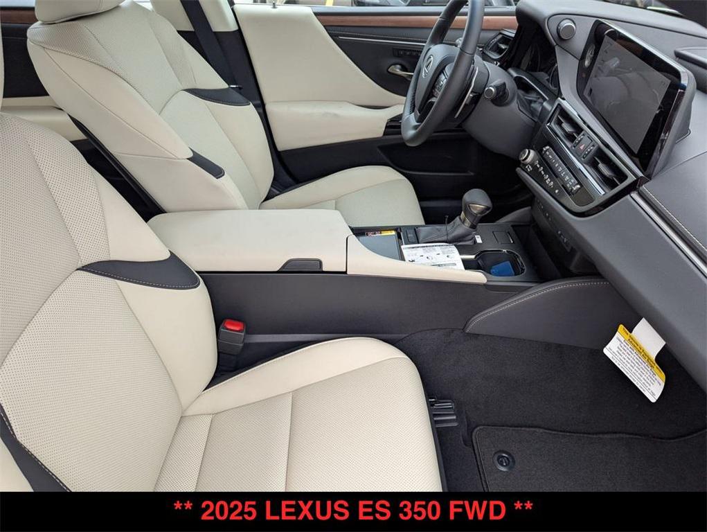 new 2025 Lexus ES 350 car