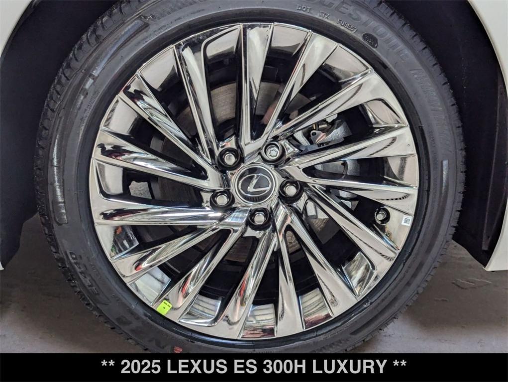 new 2025 Lexus ES 300h car, priced at $54,454