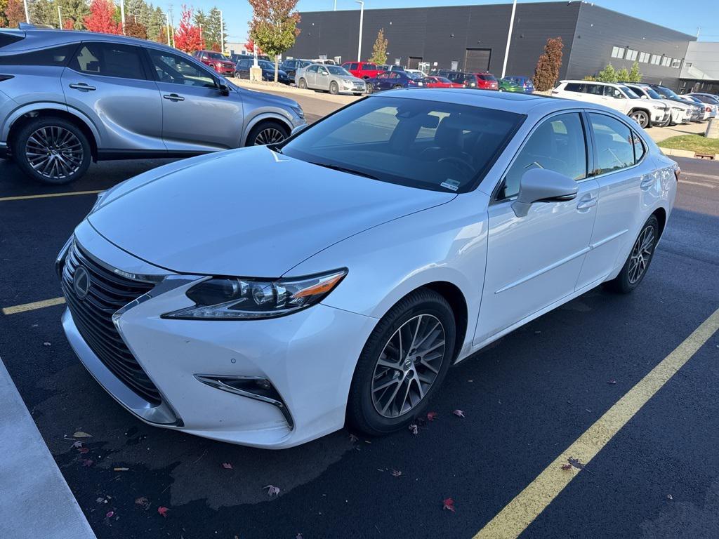 used 2016 Lexus ES 350 car, priced at $15,500
