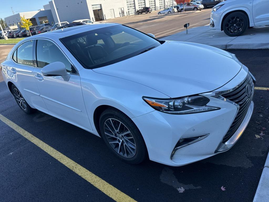 used 2016 Lexus ES 350 car, priced at $15,500