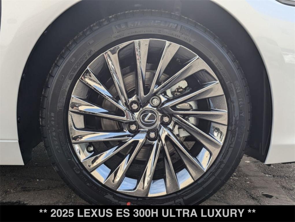 new 2025 Lexus ES 300h car, priced at $57,249