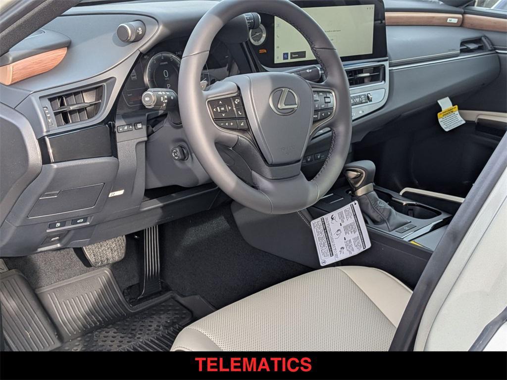 new 2025 Lexus ES 350 car, priced at $48,925