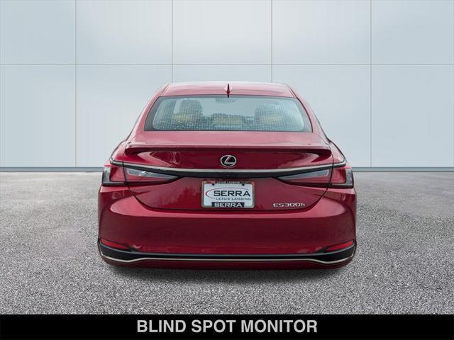 new 2025 Lexus ES 300h car, priced at $52,280