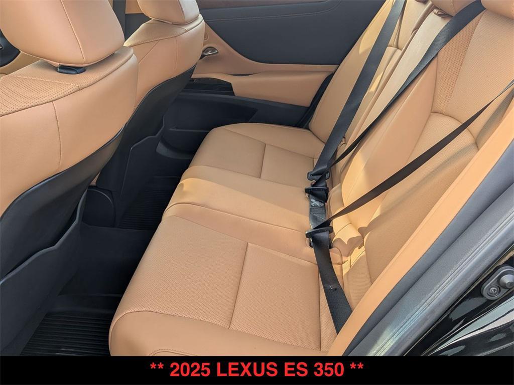 used 2025 Lexus ES 350 car, priced at $40,000