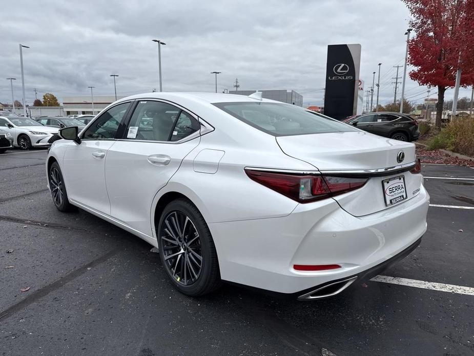 new 2025 Lexus ES 350 car, priced at $50,119