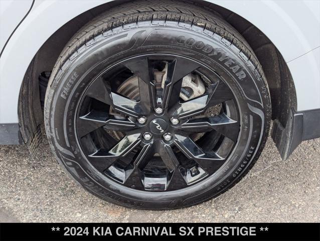 used 2024 Kia Carnival car, priced at $41,500