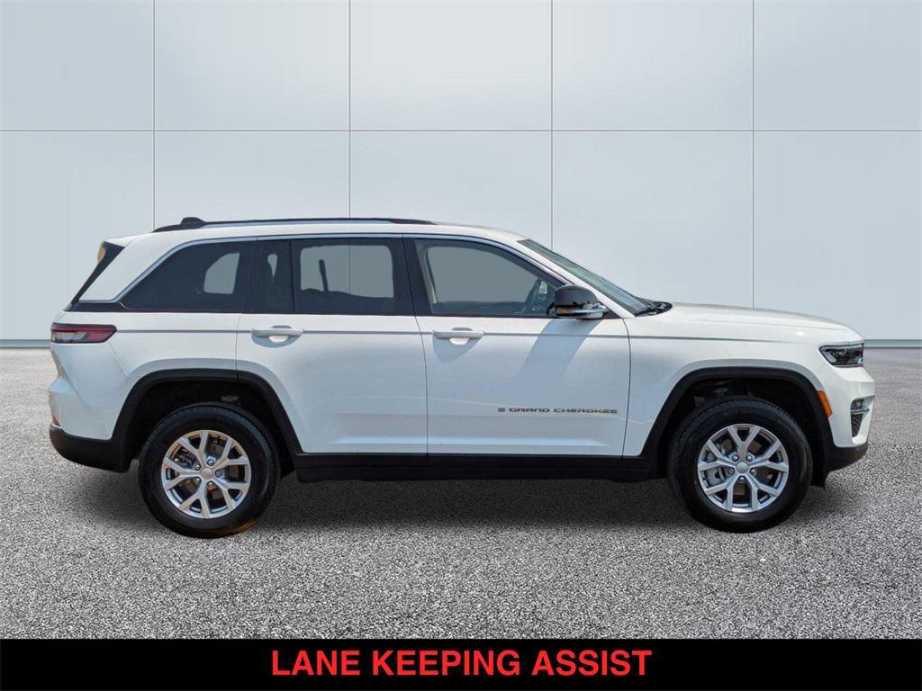 used 2022 Jeep Grand Cherokee car, priced at $31,000