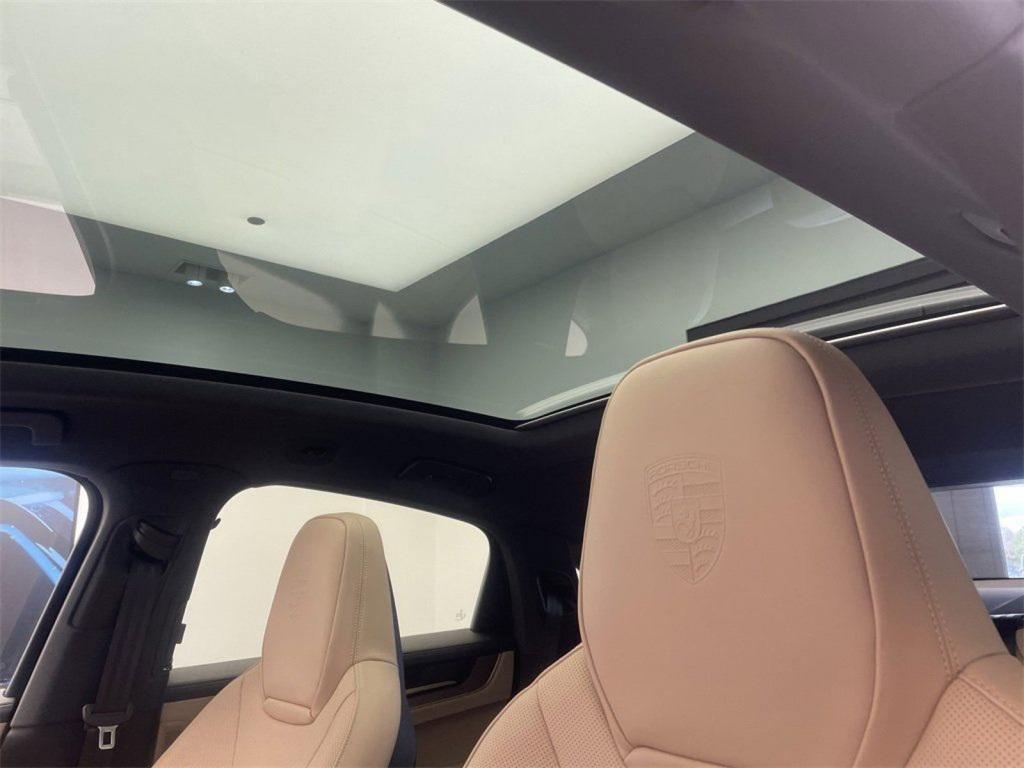 used 2025 Porsche Cayenne car, priced at $105,000