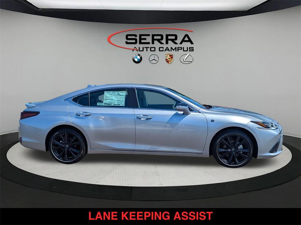 new 2025 Lexus ES 300h car, priced at $52,844