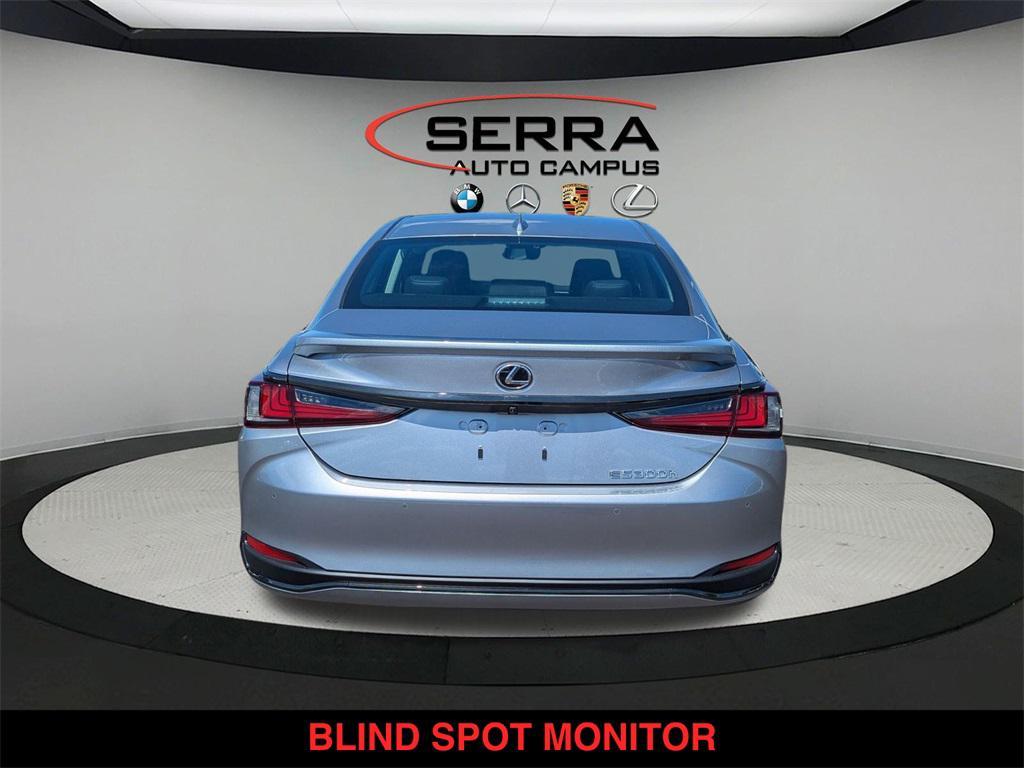 new 2025 Lexus ES 300h car, priced at $52,844