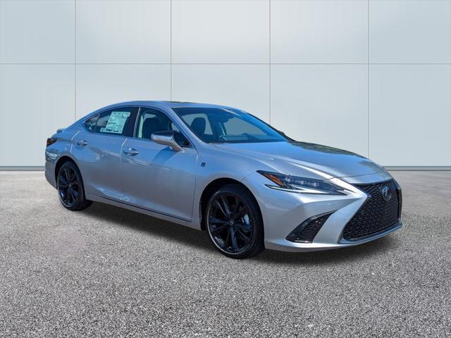 new 2025 Lexus ES 300h car, priced at $52,844