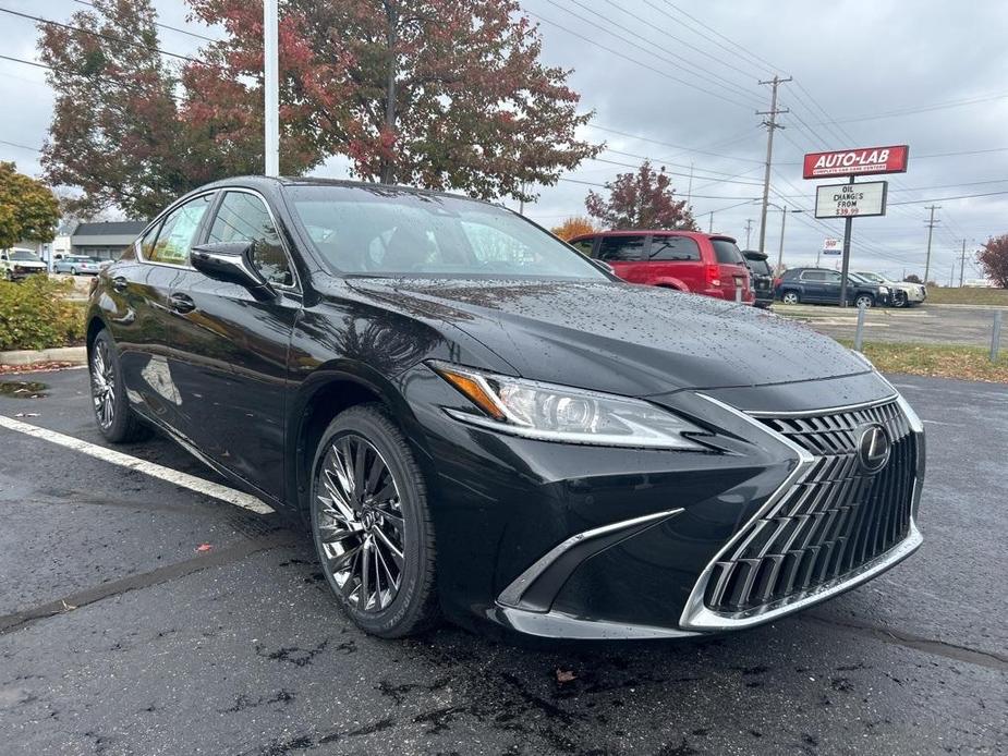 new 2025 Lexus ES 350 car, priced at $54,634