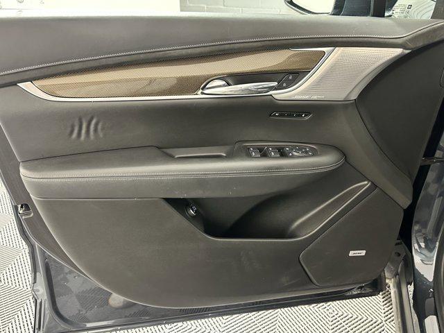 used 2021 Cadillac XT6 car, priced at $36,999